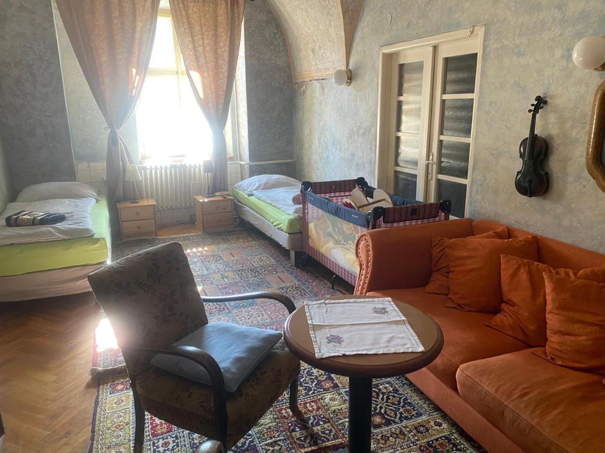 Appartamento Apartmán Bohéma Kouřim Esterno foto