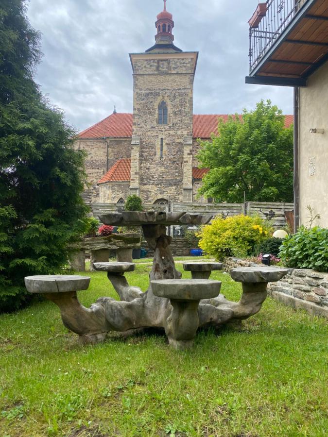 Appartamento Apartmán Bohéma Kouřim Esterno foto