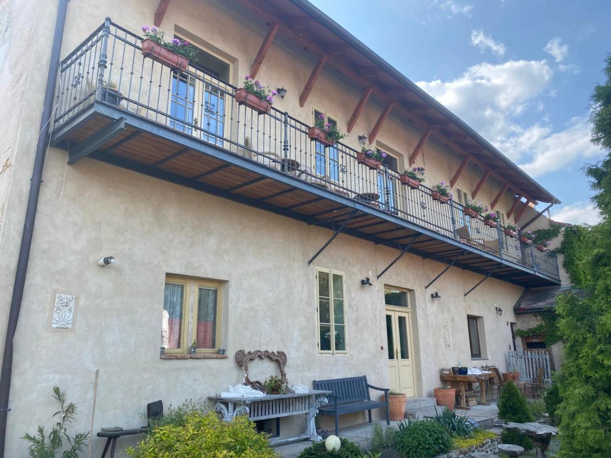 Appartamento Apartmán Bohéma Kouřim Esterno foto